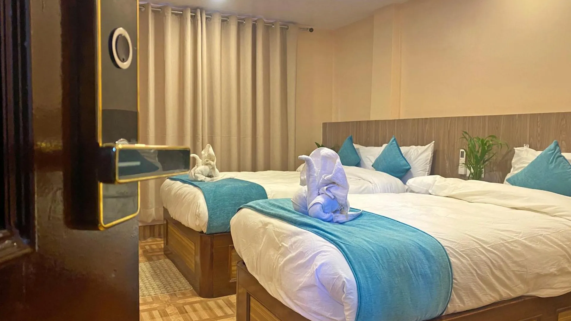 Hotel Resunga Arjun 카트만두 0*,